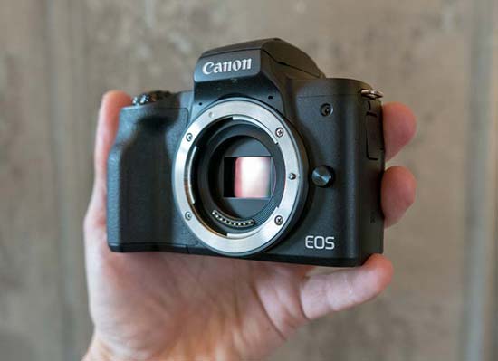 Canon EOS M50