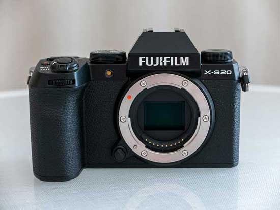 Fujifilm X-M5 vs X-S20 - Which is Better?