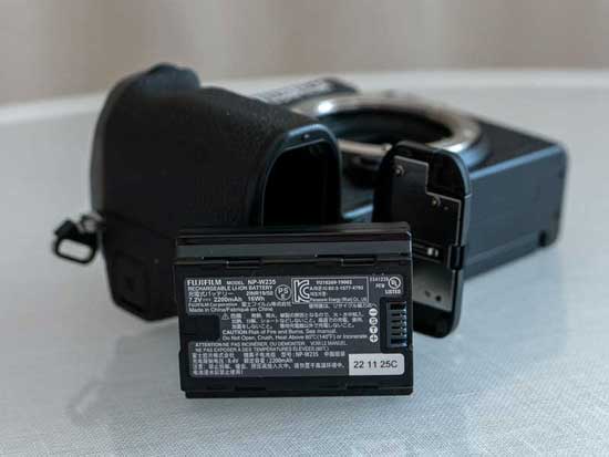 Fujifilm X-M5 vs X-S20 - Which is Better?