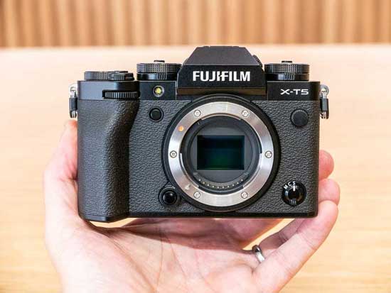 Fujifilm X-T5 vs X-H2 - Head to Head Comparison