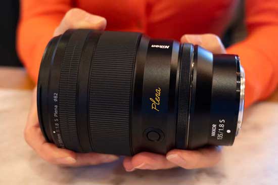 NIKKOR Z 135mm f/1.8 S Plena