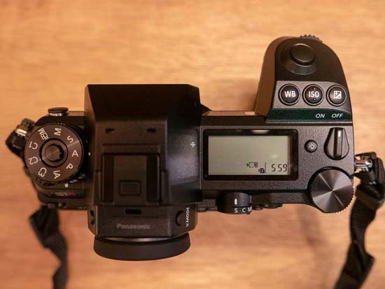 Panasonic Lumix S1R II vs Panasonic Lumix S1R - Which is Better?