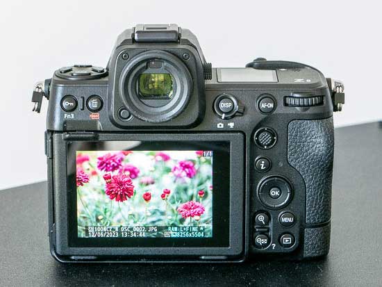 Sony A7 V vs Nikon Z8 - Which is Better?