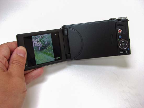 BenQ G1 digital camera boasts F1.8 lens, swivel-screen and modest price tag