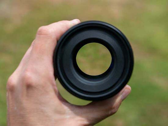 Canon RF 85mm F2 Macro IS STM