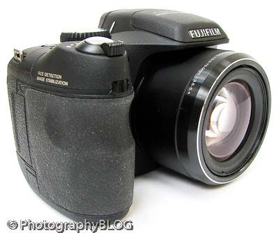 Fujifilm FinePix S2000HD