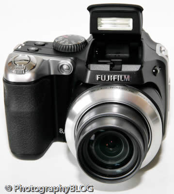 Fujifilm Finepix S8000fd Review -