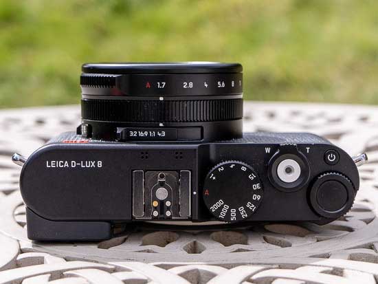 Leica D-Lux 8