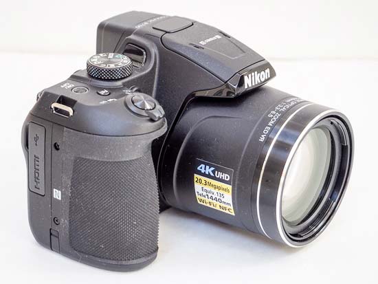 Nikon Coolpix B700