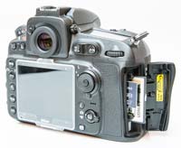 Nikon D810 Memory Slots