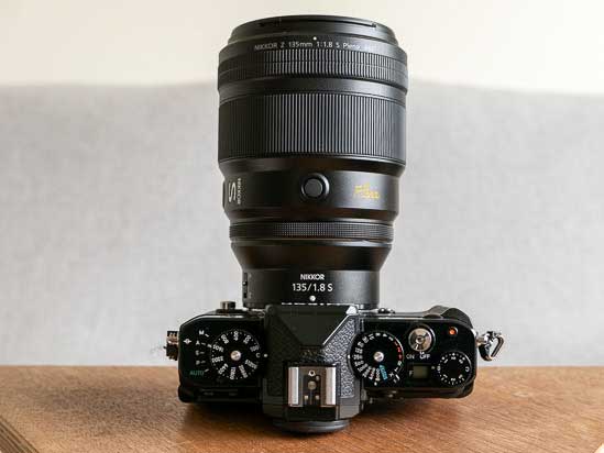 Nikon Z 135mm f/1.8 S Plena