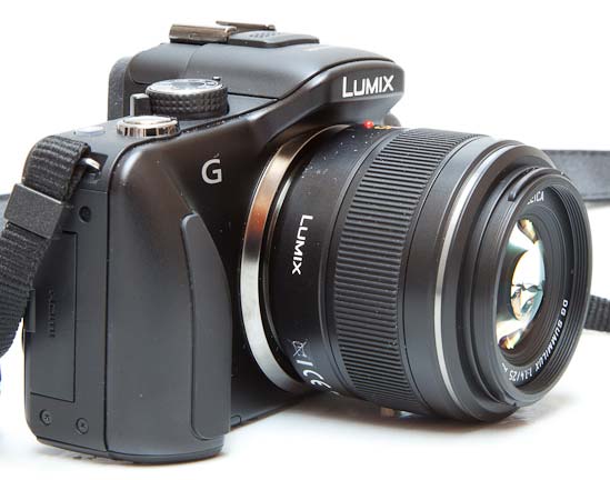 Panasonic Leica DG Summilux 25mm f/1.4 ASPH