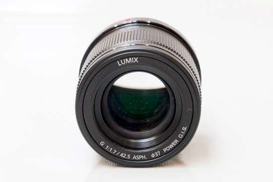 Panasonic LUMIX G 42.5mm f/1.7 ASPH. POWER O.I.S.