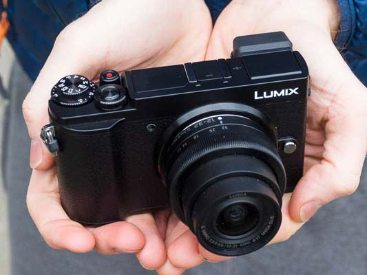 Lumix GX9 – A Good Place to Stand