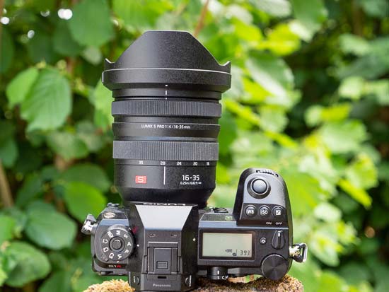 Panasonic Lumix S Pro 16-35mm F4 Wide Zoom Lens Dust/Splash/Freeze-Resistant for Lumix S Series Mirrorless Cameras Renewed Full-Frame L Mount S-R1635 