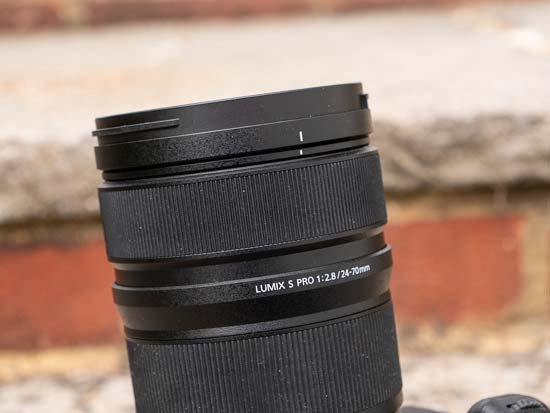 Panasonic Lumix S PRO 24-70mm F2.8