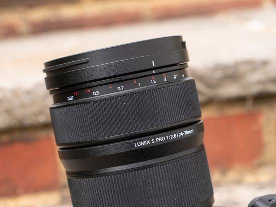 Panasonic Lumix S PRO 24-70mm F2.8