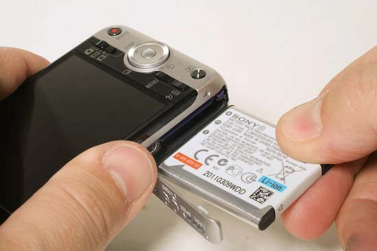 Sony Cyber-shot DSC-WX7 Review