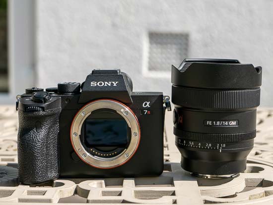 Sony FE 14mm F1.8 GM