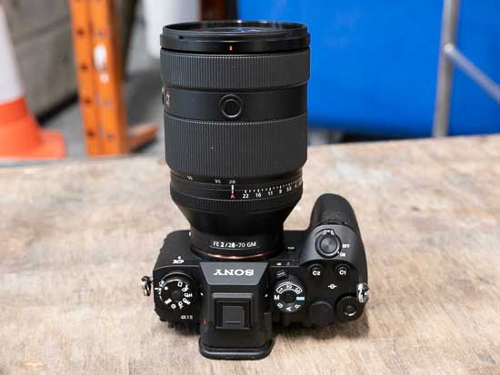 Sony FE 28-70mm f/2 GM