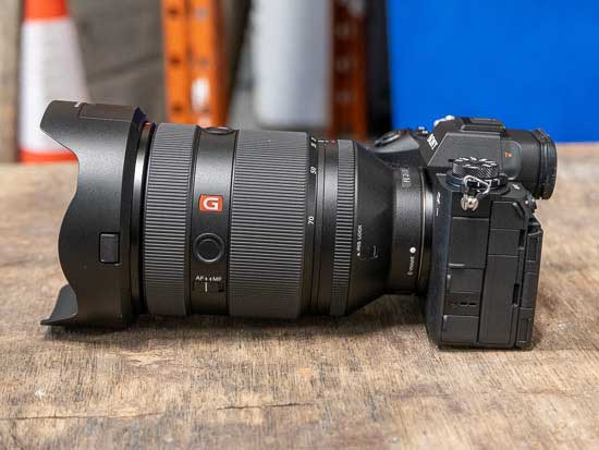 Sony FE 28-70mm f/2 GM