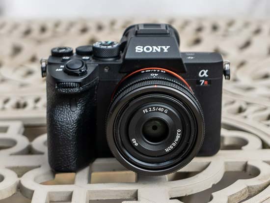 SONY Objetivo SEL 40mm F/2.5 G