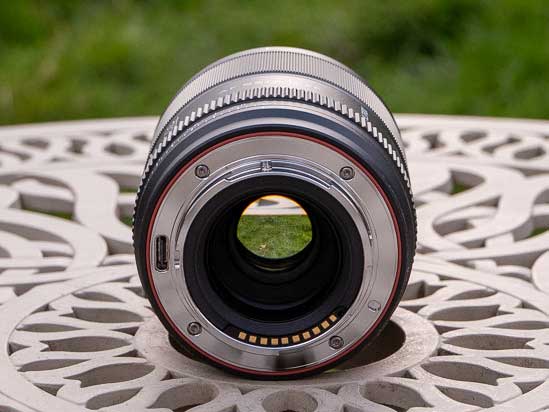 Viltrox AF 85mm F2.0 EVO